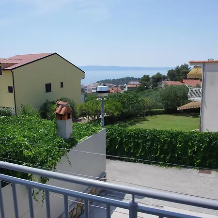 Lucy Apartment