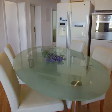 Apartment Lucy Makarska
