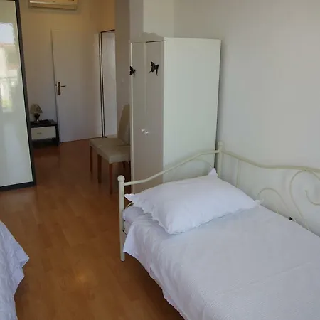 Apartment Lucy