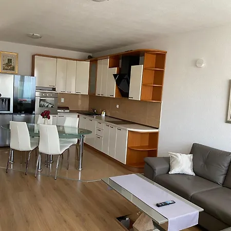 Lucy * 마카르스카